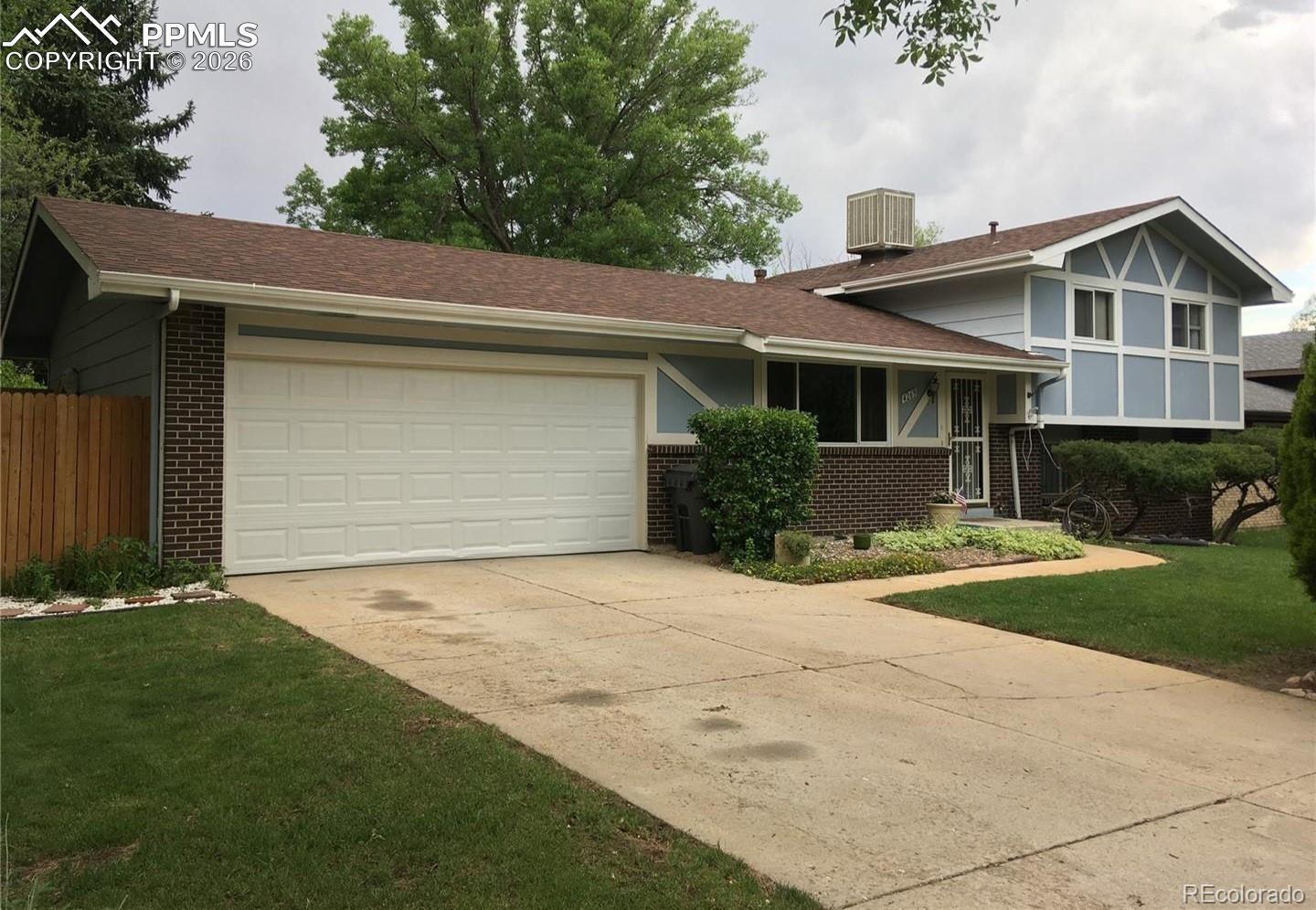 Willow Run Colorado Springs Home | MLS #: 99590354269 N Hammock Drive, Colorado Springs Beds: 3 Baths: 2 Price: $350,000