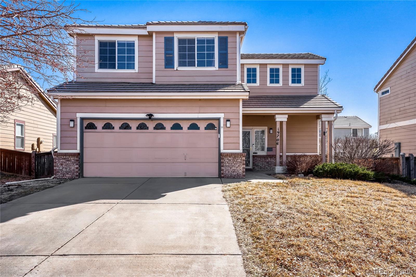 Singletree Aurora Home | MLS #: 462801619706 E 58th Drive, Aurora Beds: 3 Baths: 3 Price: $425,000