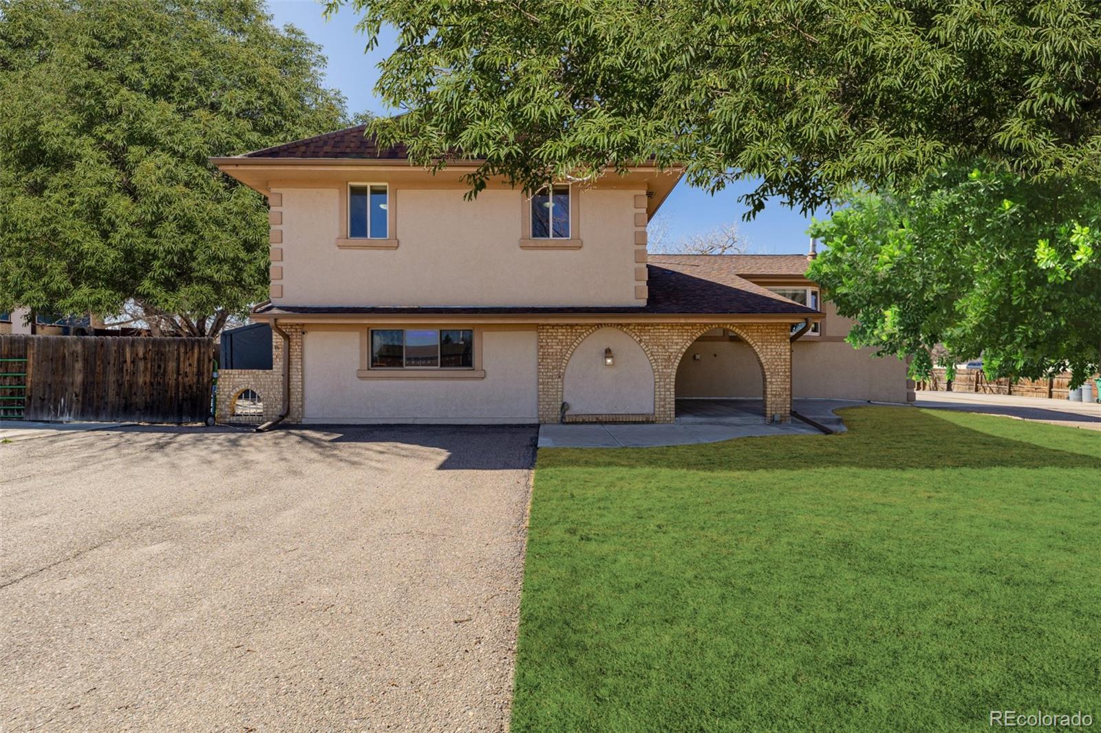  Denver Home | MLS #: 83081893525 S Brentwood Street, Denver Beds: 3 Baths: 3 Price: $799,900