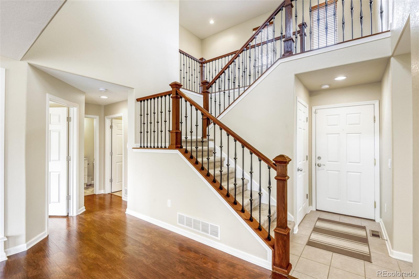  Aurora Condo / Townhome | MLS #: 26876287621 S Quatar Way , Aurora Beds: 4 Baths: 4 Price: $549,900