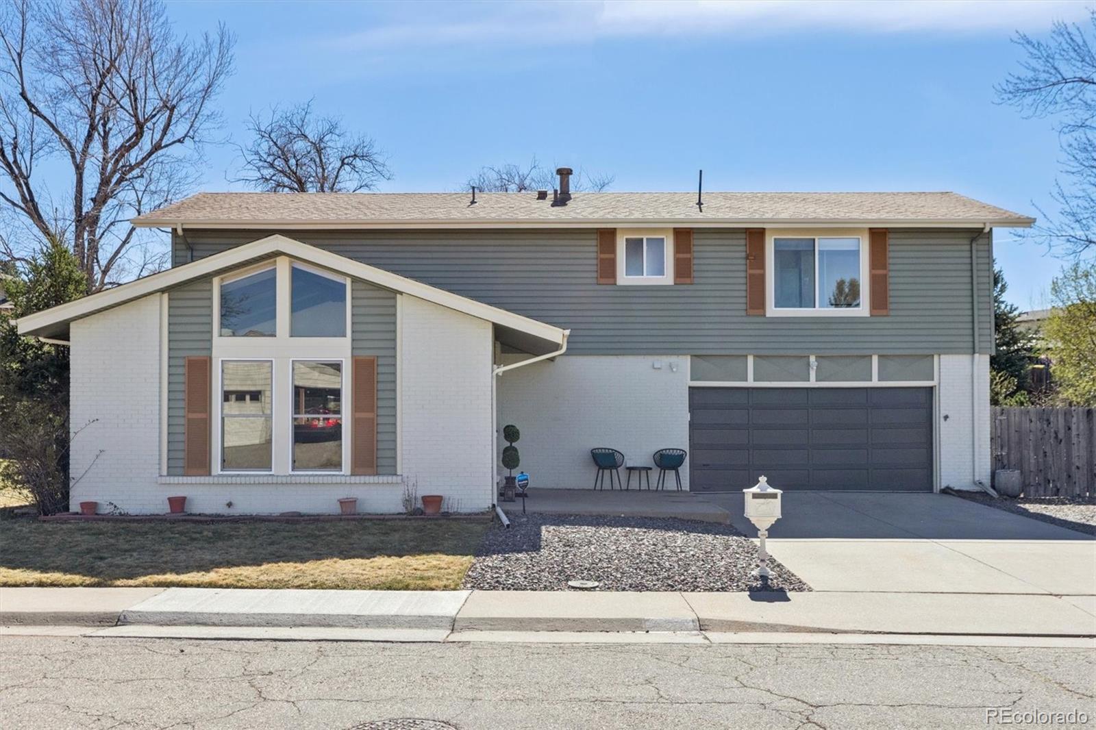 7872  everett way, Arvada sold home. Closed on 2026-05-07 for $810,000.
