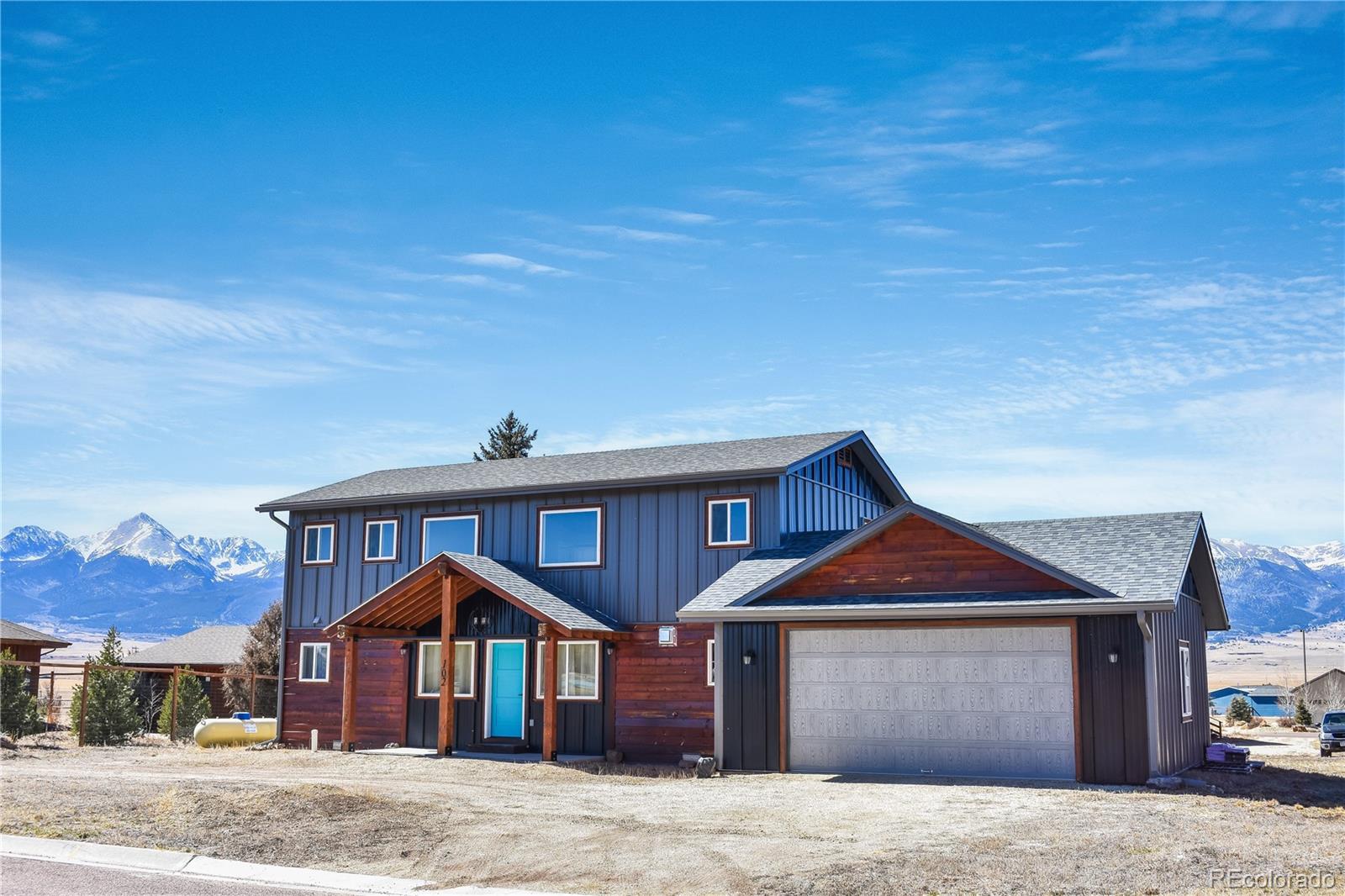 102 yucca lane, Westcliffe sold home. Closed on 2026-06-08 for $519,000.