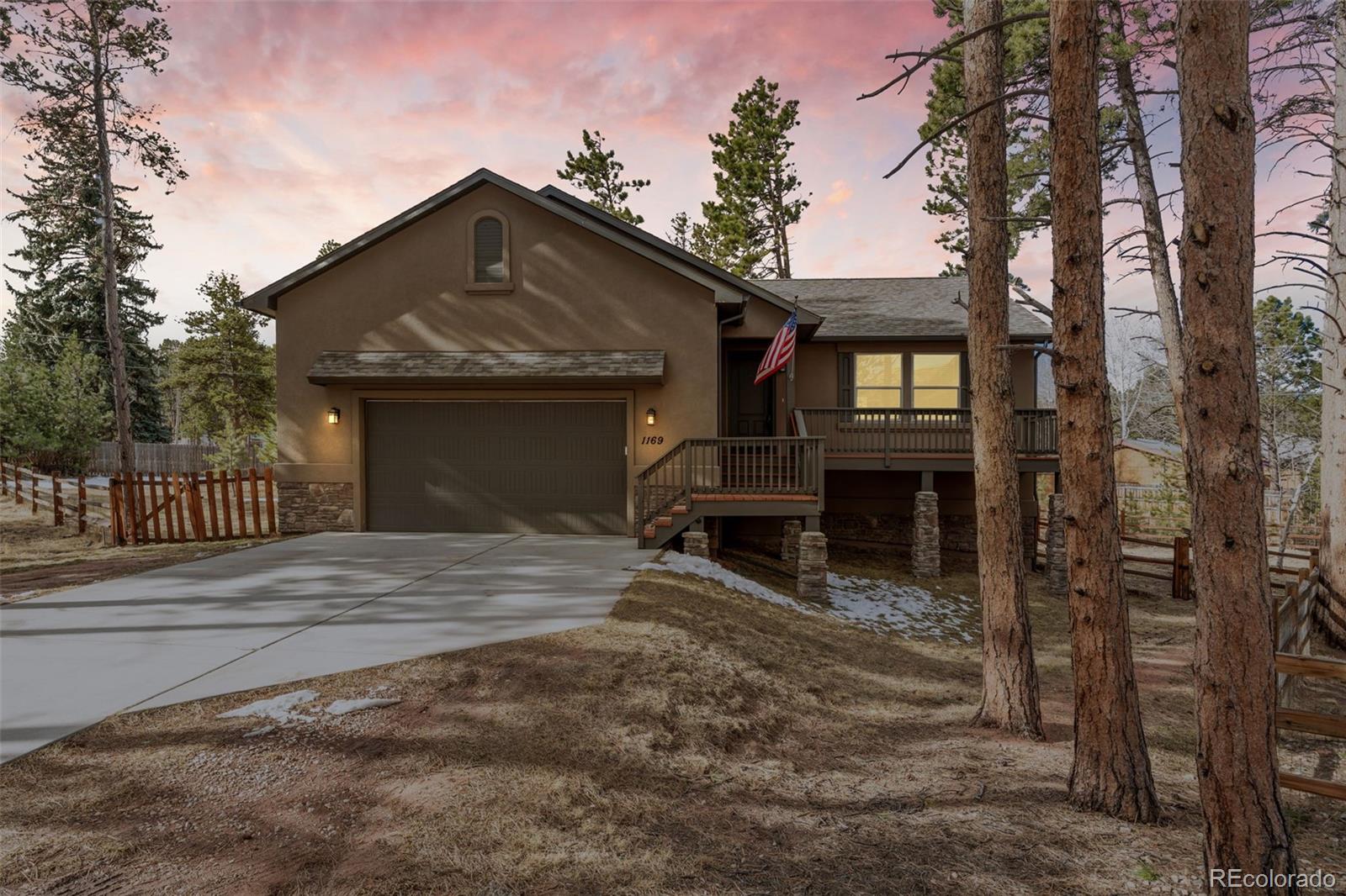 1169 ptarmigan drive, Woodland Park sold home. Closed on 2026-04-17 for $630,000.
