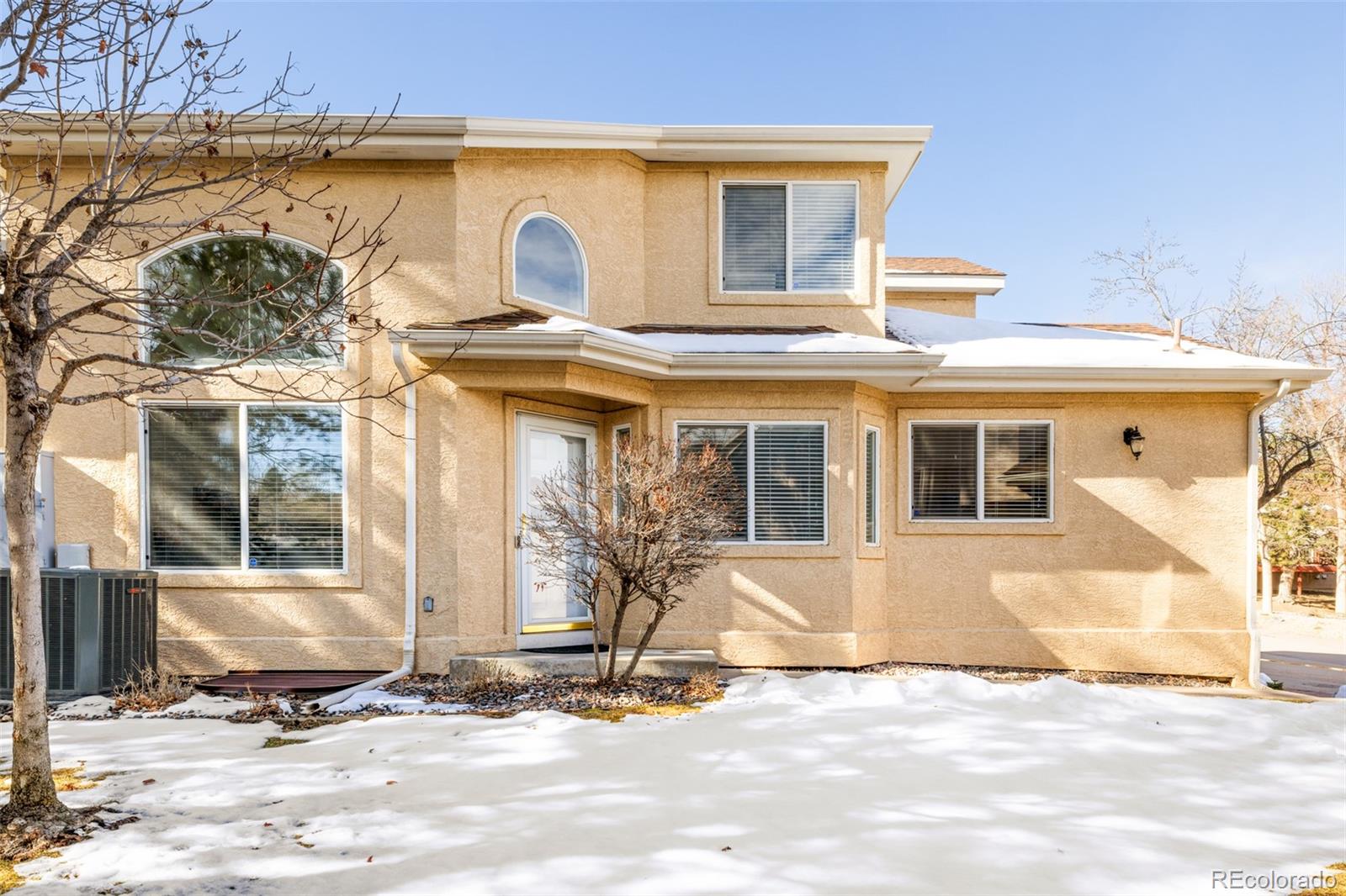 Chateaux At Aurora Park Aurora Condo / Townhome | MLS #: 96040022454 S Scranton Way , Aurora Beds: 2 Baths: 3 Price: $439,000
