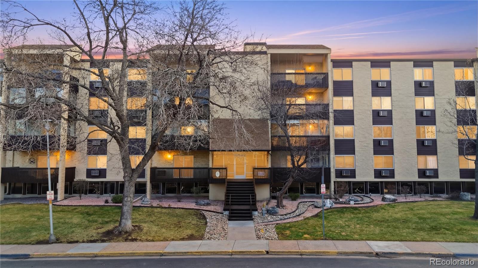 Morningside Denver Condo / Townhome | MLS #: 94073776930 E Girard Avenue 106, Denver Beds: 1 Baths: 1 Price: $197,900