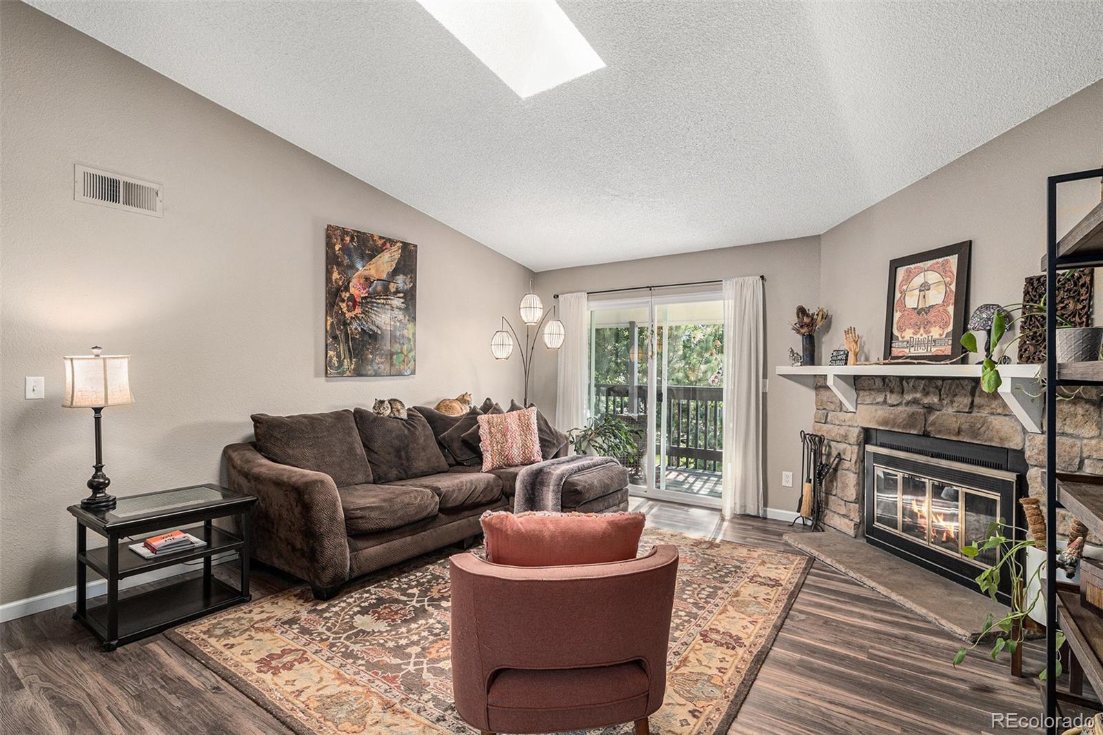  Aurora Condo / Townhome | MLS #: 59563203484 S Eagle Street 201, Aurora Beds: 2 Baths: 2 Price: $240,000