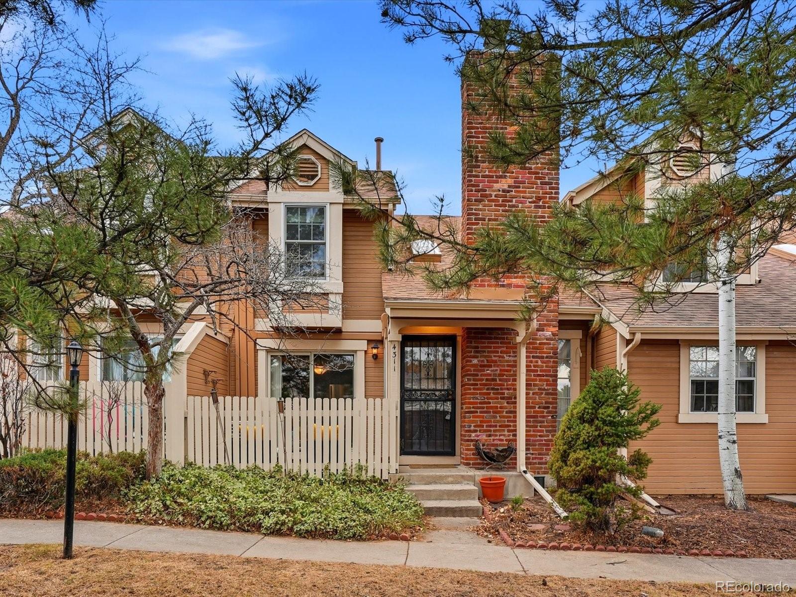 4311 s billings circle, Aurora sold home. Closed on 2026-04-17 for $360,000.