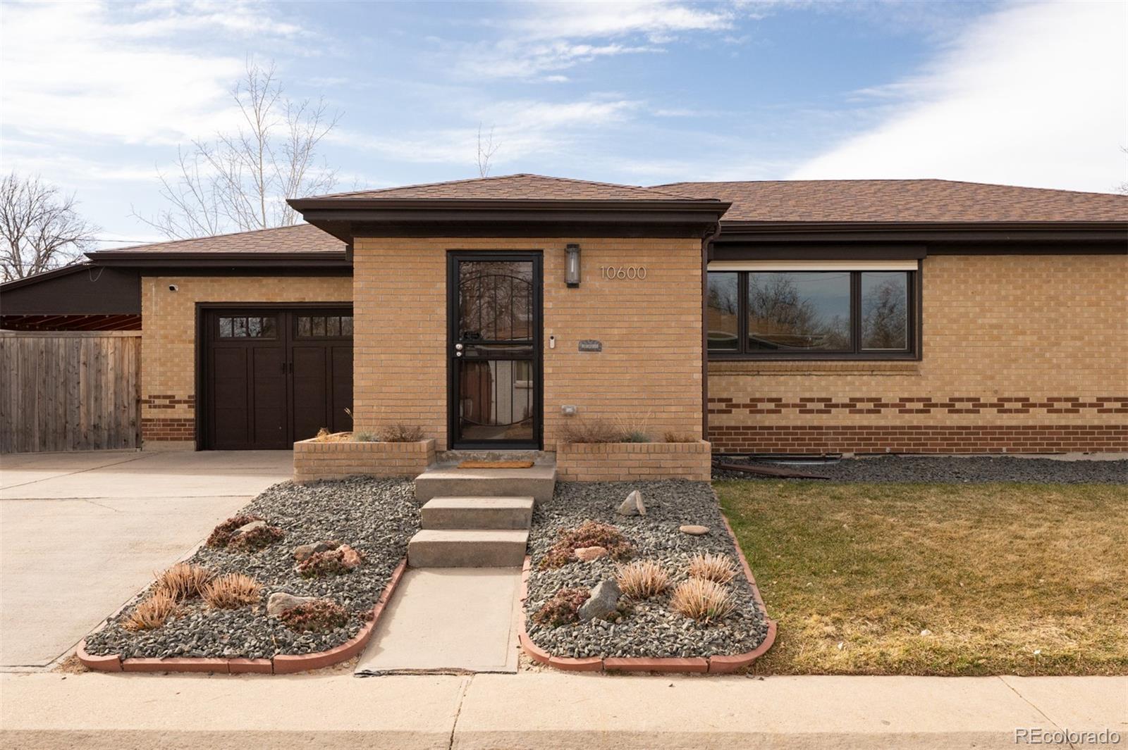 Boston Heights Aurora Home | MLS #: 572591710600 E 23rd Avenue, Aurora Beds: 5 Baths: 3 Price: $545,000