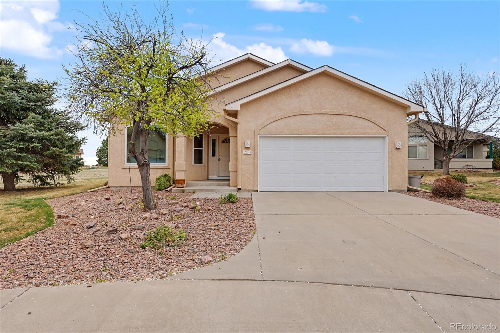  Pueblo Home | MLS #: 2490261250 E Poppy Lane, Pueblo Beds: 2 Baths: 2 Price: $295,000