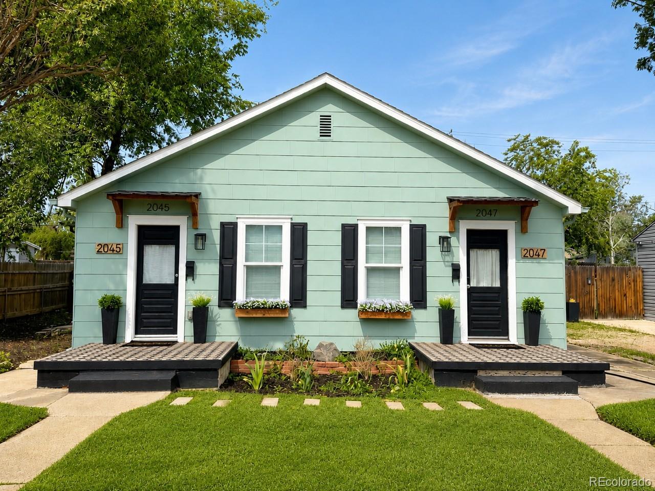 2045 eaton street, Edgewater sold home. Closed on 2026-08-20 for $636,200.