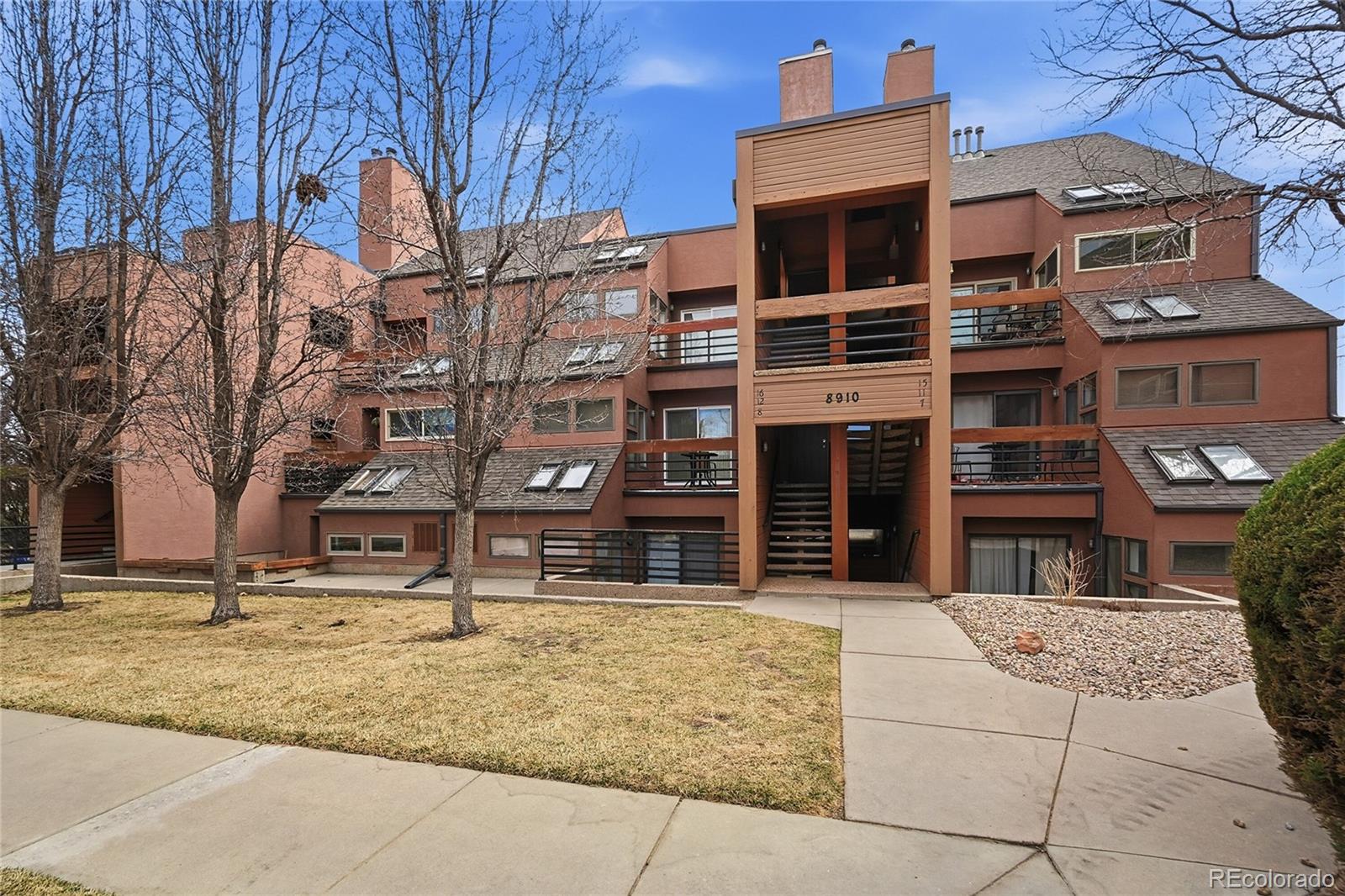  Thornton Condo / Townhome | MLS #: 60178208910  Fox Drive 15, Thornton Beds: 2 Baths: 1 Price: $275,000
