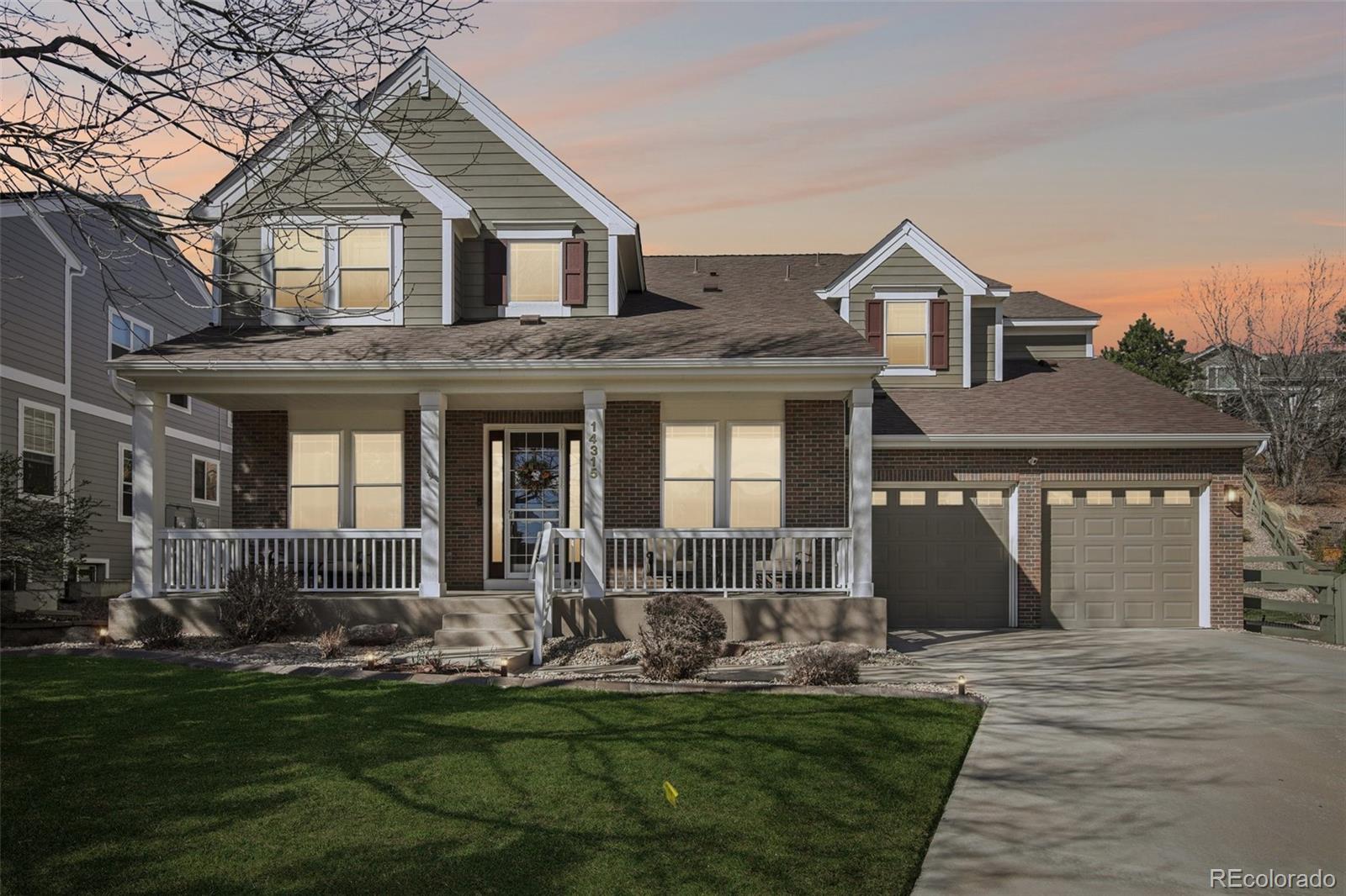 Tamarisk Lakewood Home | MLS #: 490331414315 W Dartmouth Drive, Lakewood Beds: 4 Baths: 4 Price: $1,189,000