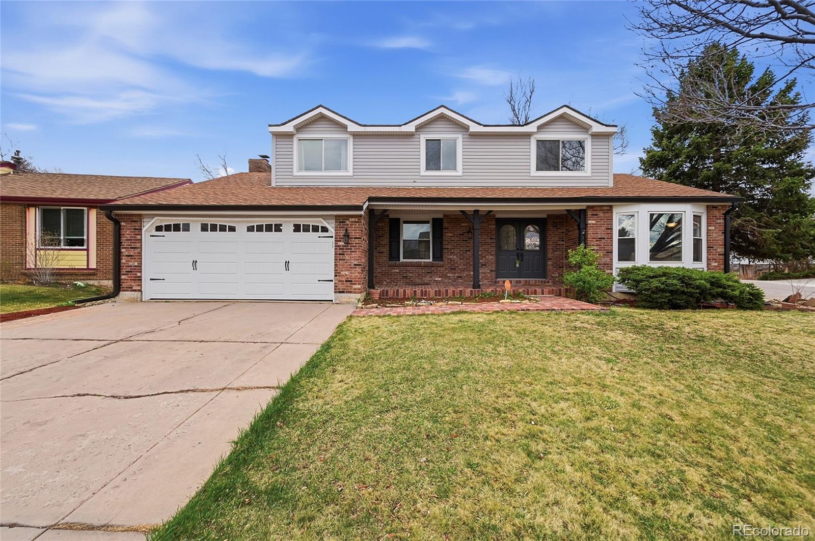 1402 e long place, Centennial sold home. Closed on 2026-04-22 for $716,000.