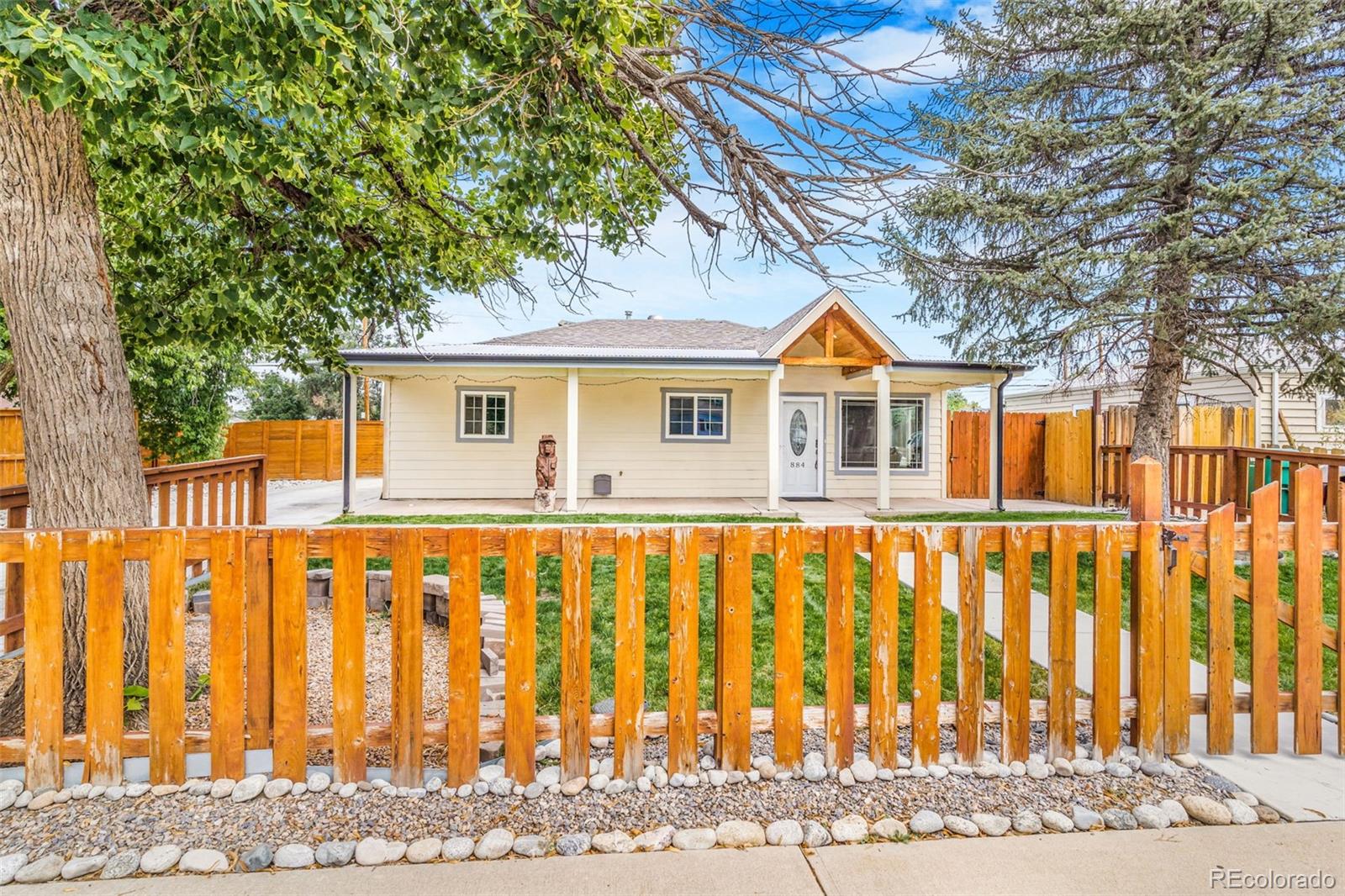Hoffman Town Aurora Home | MLS #: 3367783884  Vaughn Street, Aurora Beds: 3 Baths: 2 Price: $405,000