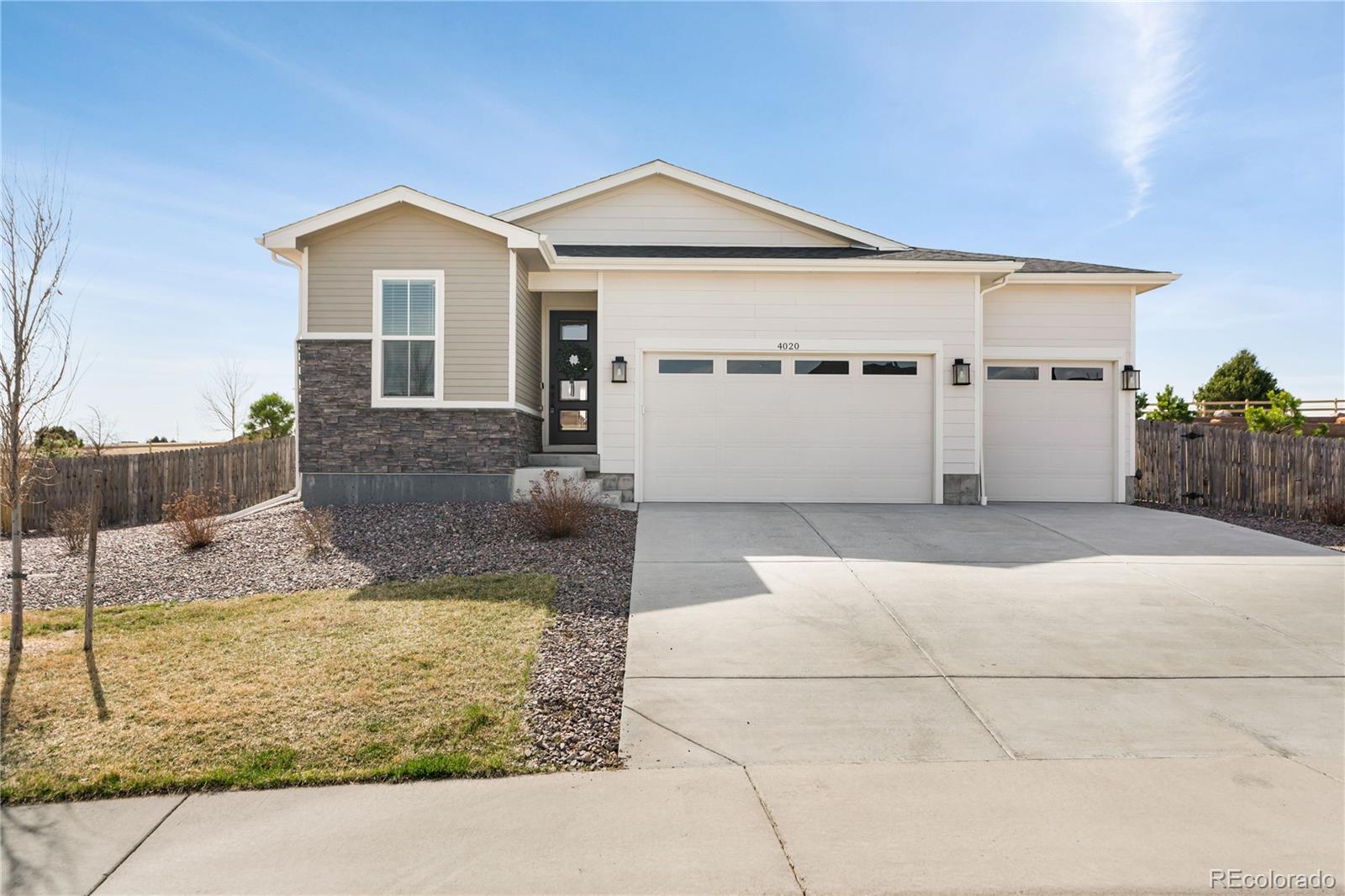 Castle Oaks Castle Rock Home | MLS #: 88832464020  Castle Vista Lane, Castle Rock Beds: 4 Baths: 2 Price: $660,000
