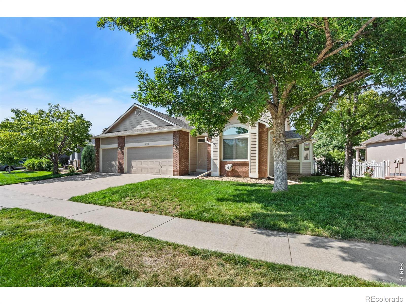 232 cattail bay court, Windsor sold home. Closed on 2026-04-17 for $575,000.