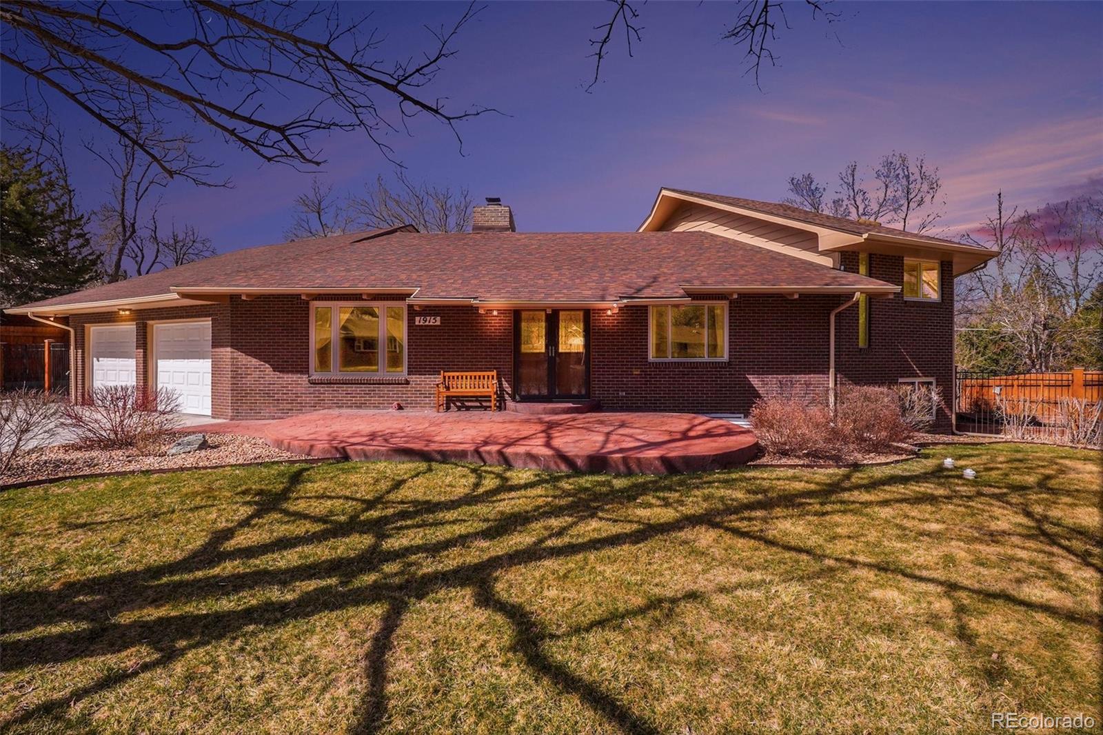 Applewood Glen Lakewood Home | MLS #: 75517661915  Union Drive, Lakewood Beds: 4 Baths: 4 Price: $1,299,000