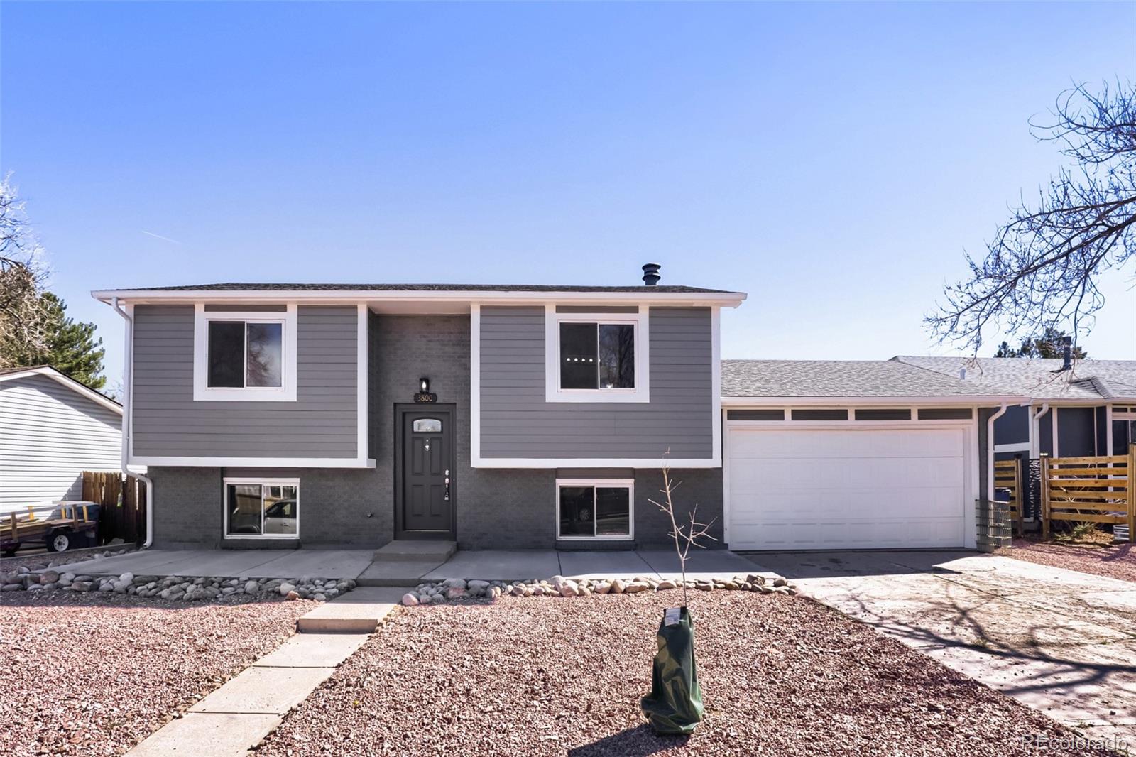 3800 s quintero circle, Aurora sold home. Closed on 2026-04-30 for $487,000.