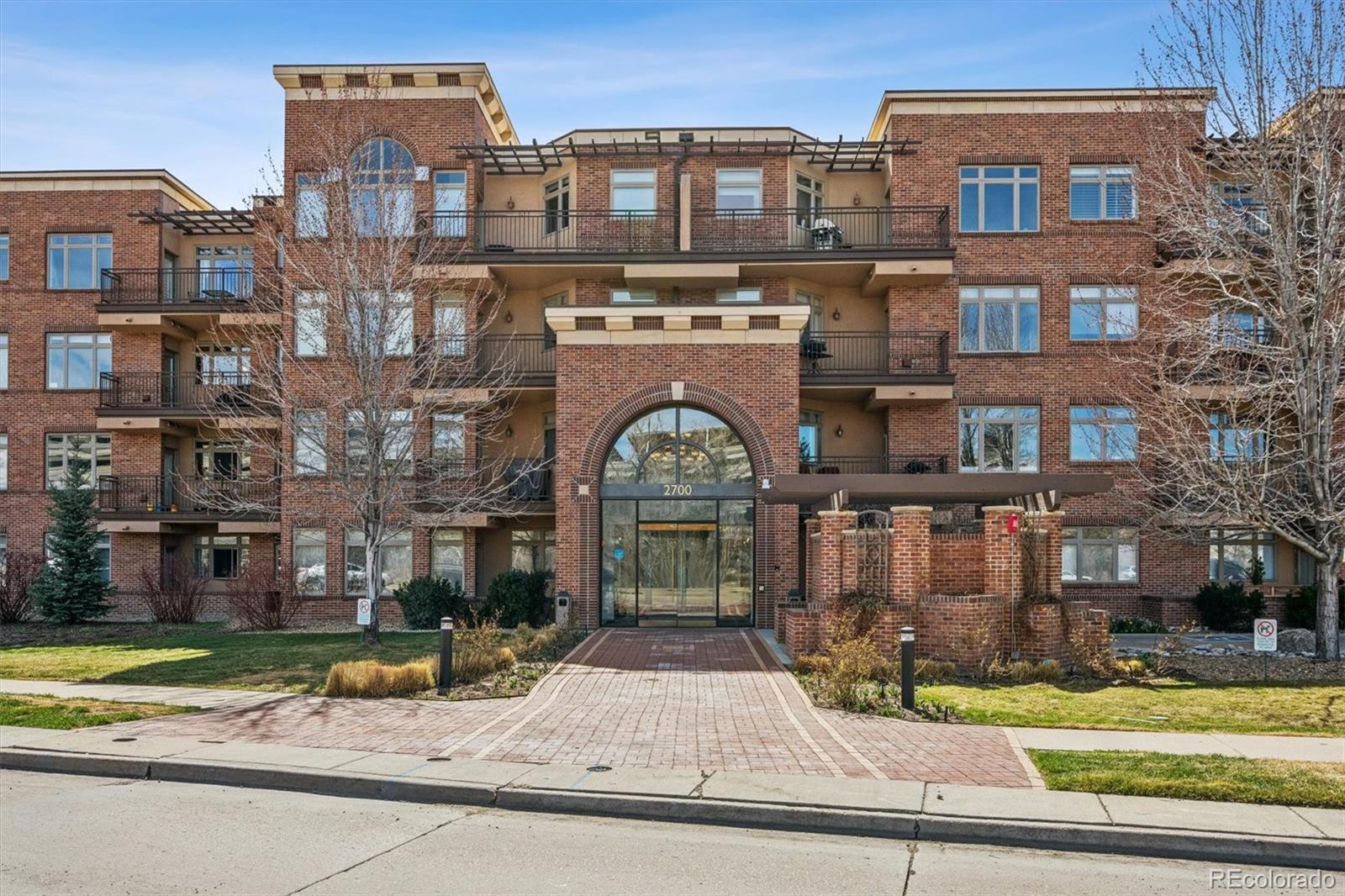 Cherry Creek North Denver Condo / Townhome | MLS #: 94229022700 E Cherry Creek South Drive 218, Denver Beds: 1 Baths: 1 Price: $449,000