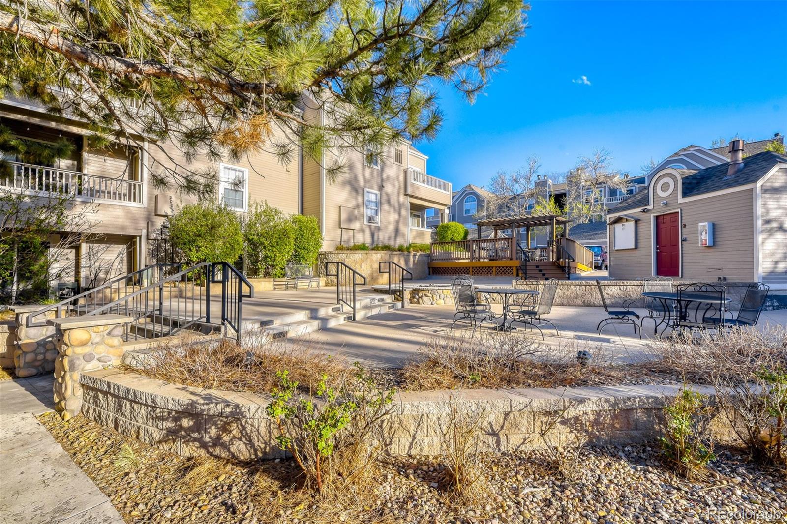 Sunpointe Lakewood Condo / Townhome | MLS #: 32129565745 W Atlantic Place 208, Lakewood Beds: 2 Baths: 1 Price: $269,000