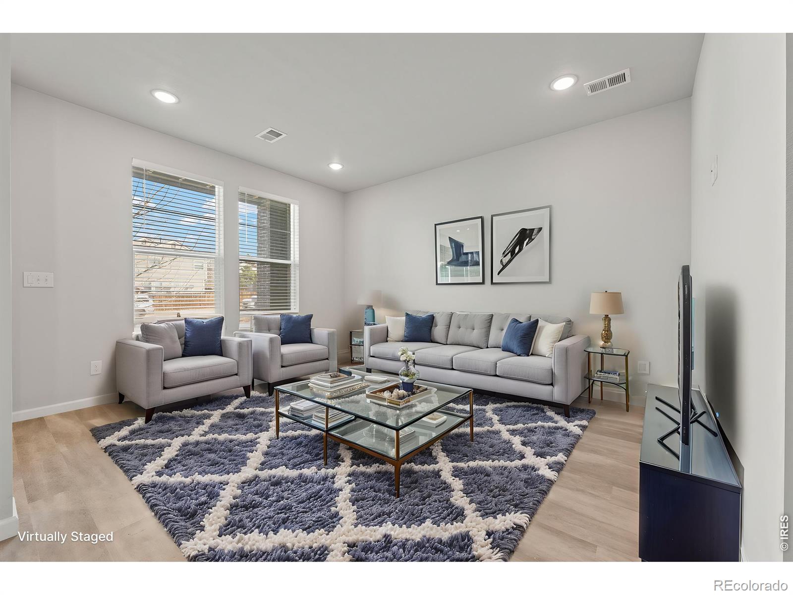  Aurora Home | MLS #: 456789105433414952 E Belleview Avenue, Aurora Beds: 3 Baths: 4 Price: $489,000