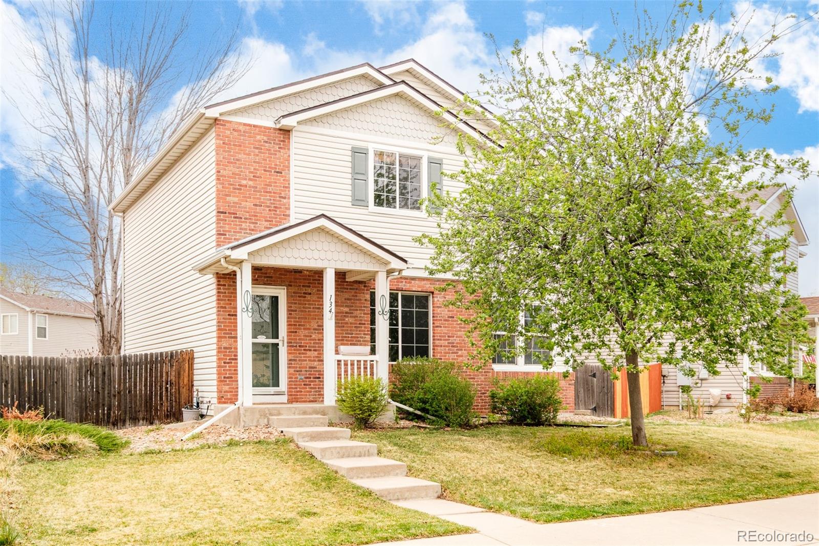 Fox Run Northglenn Home | MLS #: 909951410700  Kimblewyck Circle, Northglenn Beds: 3 Baths: 2 Price: $415,000