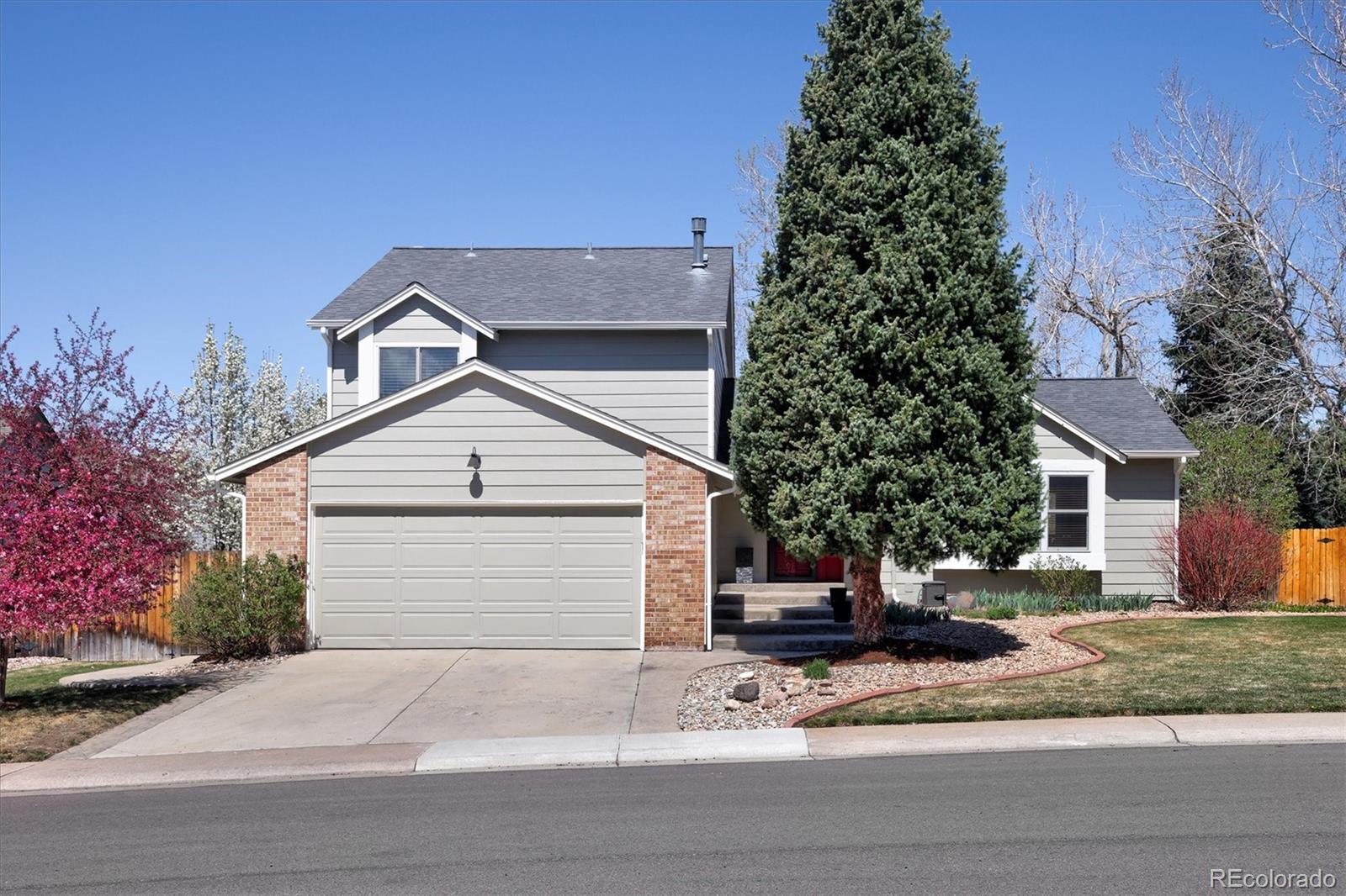 Willow Creek Centennial Home | MLS #: 70081487825 E Kettle Avenue, Centennial Beds: 4 Baths: 3 Price: $875,000