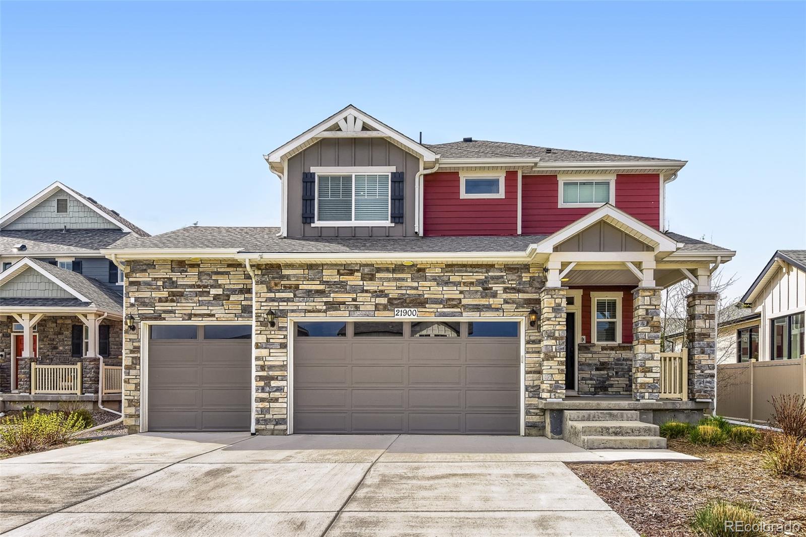  Aurora Home | MLS #: 846884921900 E 46th Place, Aurora Beds: 4 Baths: 4 Price: $635,000