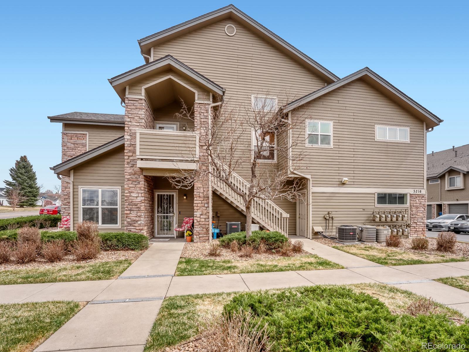  Aurora Condo / Townhome | MLS #: 24822283216 S Walden Court L, Aurora Beds: 2 Baths: 2 Price: $319,999