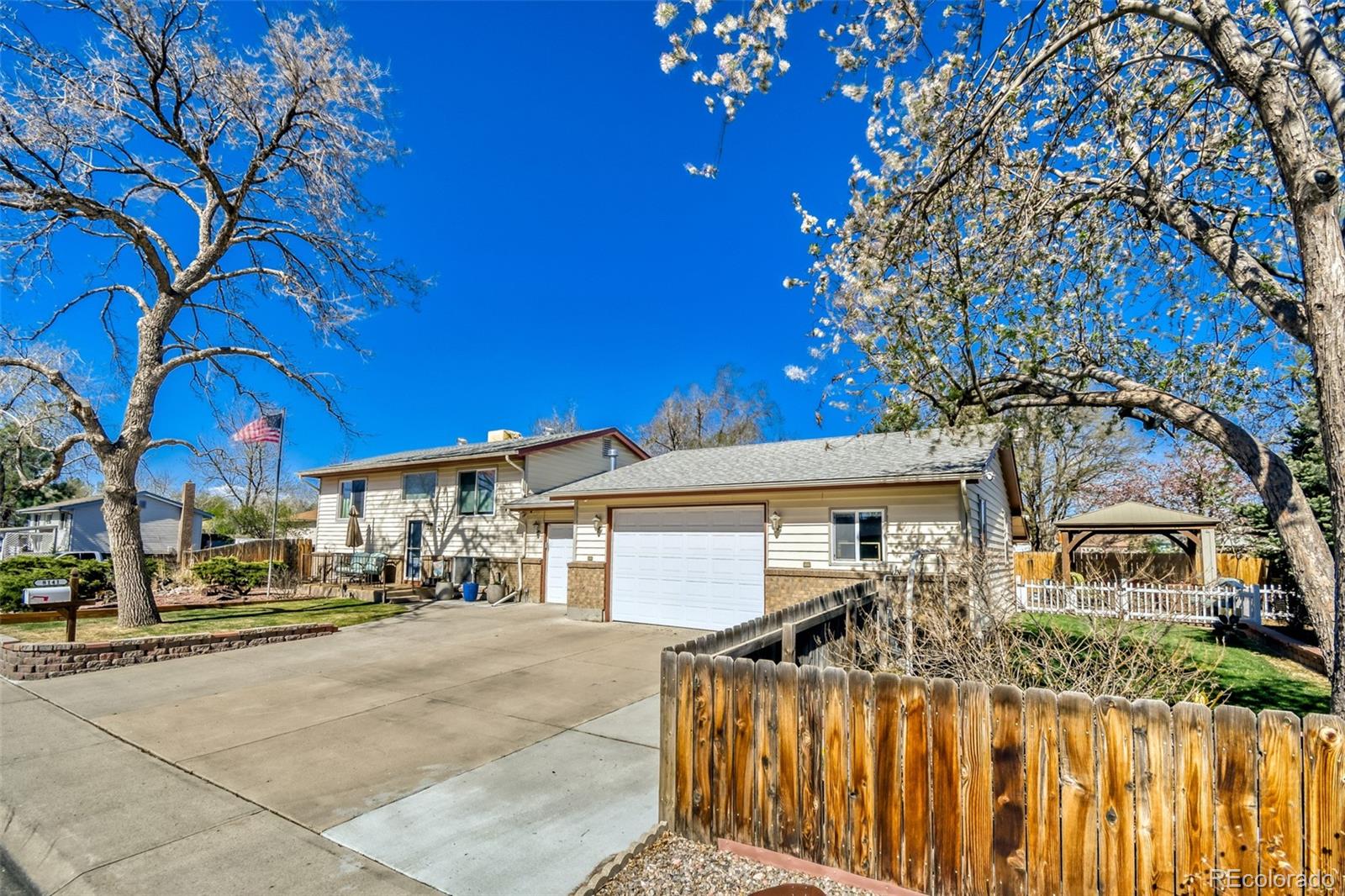 8141  explorador calle , Denver sold home. Closed on 2026-05-22 for $490,000.