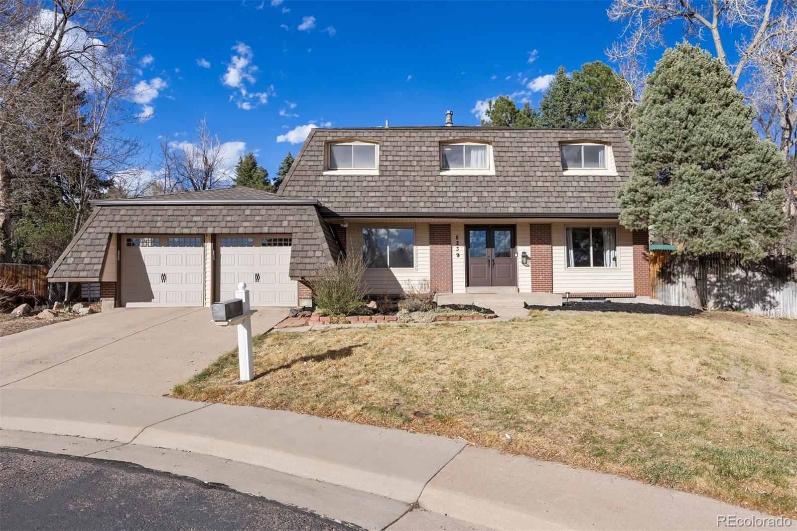 8239 w baker avenue, Lakewood sold home. Closed on 2026-05-11 for $725,000.