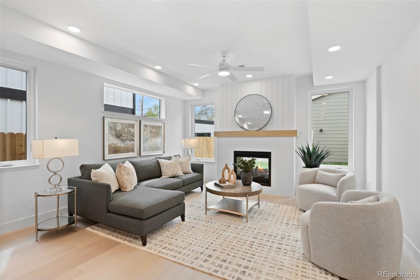  Denver Home | MLS #: 54486682137 S Sherman Street, Denver Beds: 4 Baths: 4 Price: $1,075,000