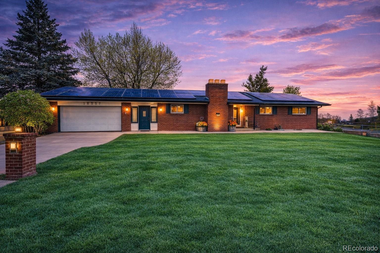  Lakewood Home | MLS #: 987234511553 W 31st Place, Lakewood Beds: 5 Baths: 3 Price: $875,000