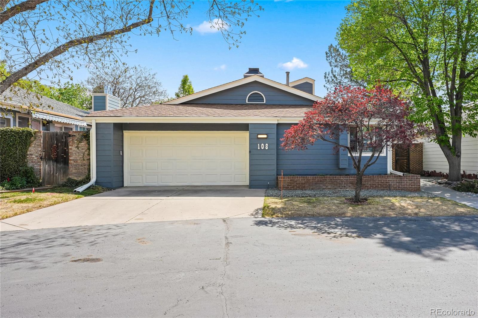 3333 e florida avenue, Denver sold home. Closed on 2026-08-28 for $740,000.