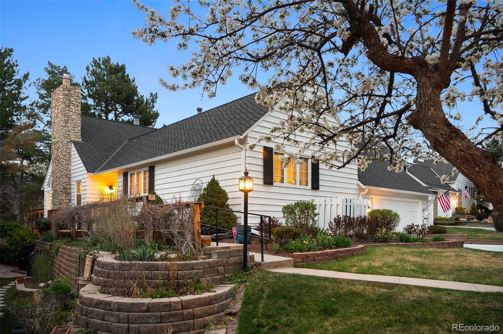 4505 s yosemite street, Denver sold home. Closed on 2026-08-18 for $1,050,000.