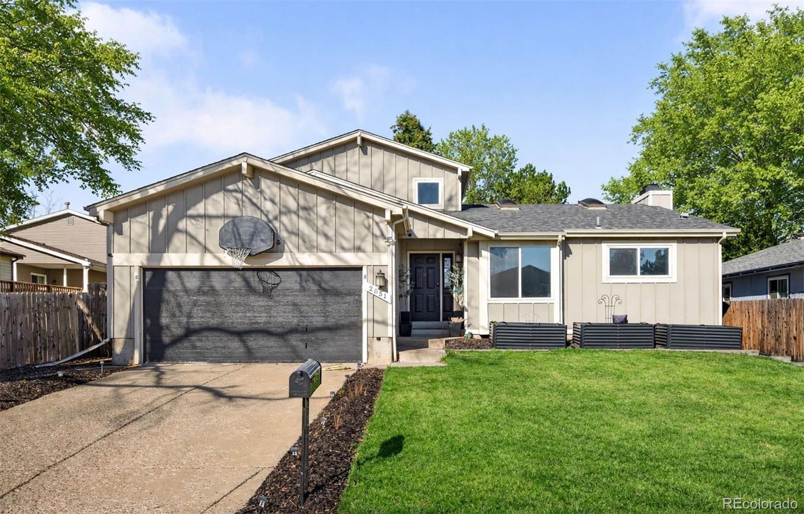 2051 s fairplay street, Aurora sold home. Closed on 2026-05-28 for $568,000.