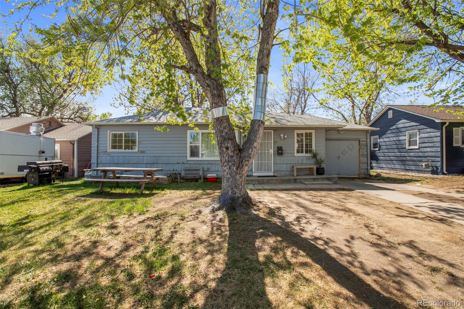 Du Denver Home | MLS #: 78906905004 W Center Drive, Denver Beds: 3 Baths: 1 Price: $274,900