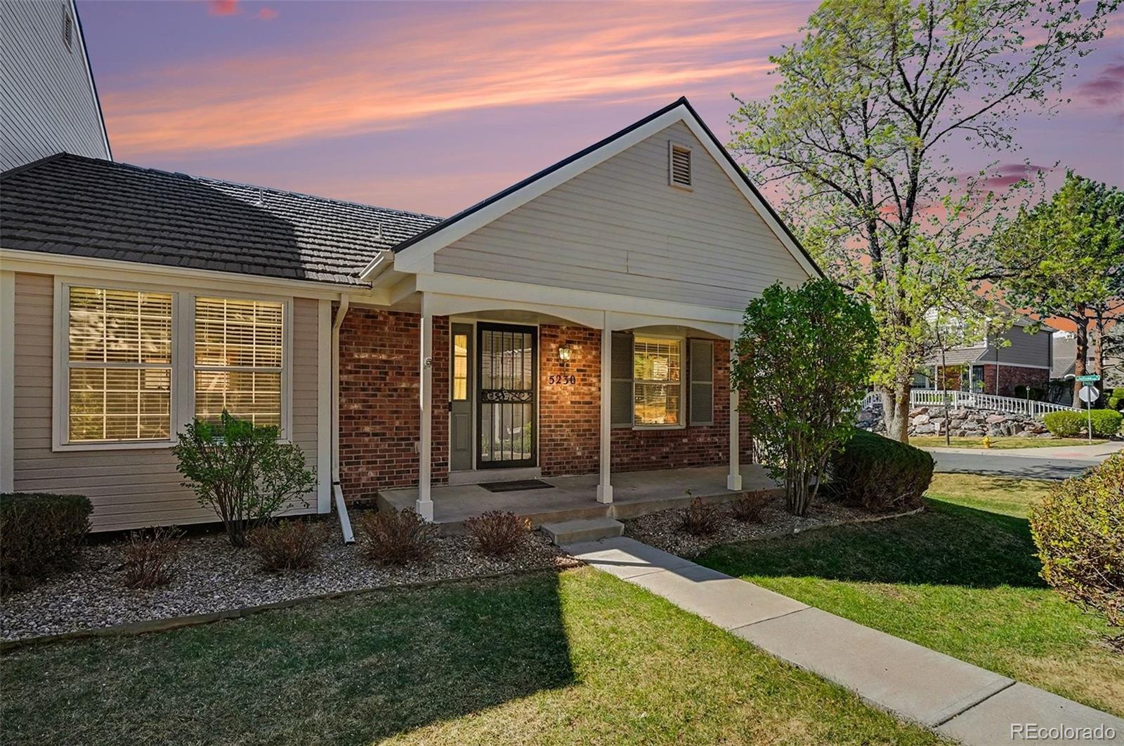  Littleton Condo / Townhome | MLS #: 27536855230 S Jellison Street , Littleton Beds: 3 Baths: 3 Price: $497,000