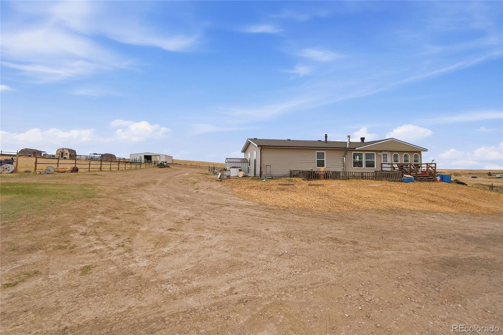  Elizabeth Home | MLS #: 86851759151  Sun Country Drive, Elizabeth Beds: 5 Baths: 3 Price: $588,000