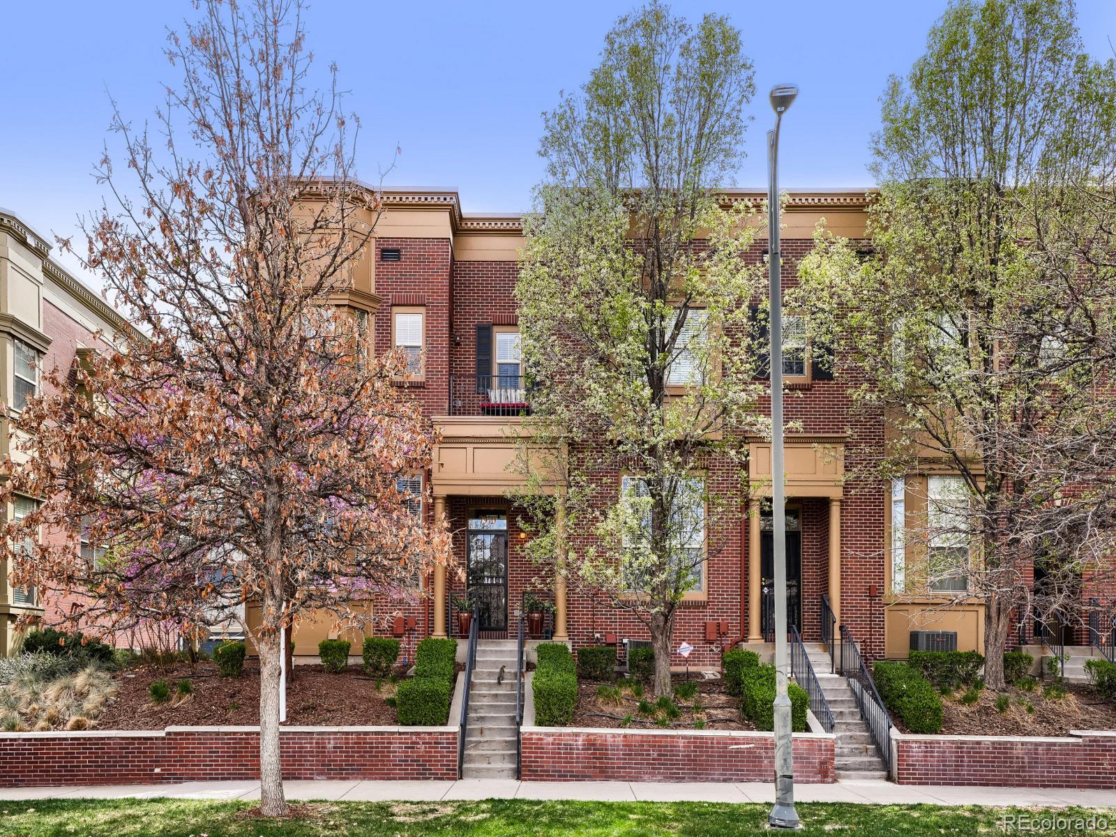 Central Park Denver Condo / Townhome | MLS #: 55684007970 E 29th Avenue , Denver Beds: 3 Baths: 3 Price: $595,000