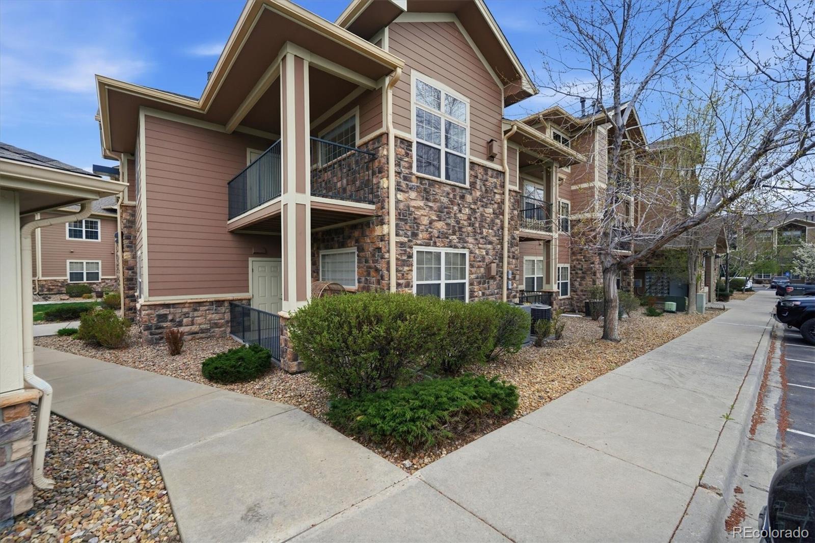  Parker Condo / Townhome | MLS #: 185317610733  Twenty Mile Road 205, Parker Beds: 2 Baths: 2 Price: $350,000