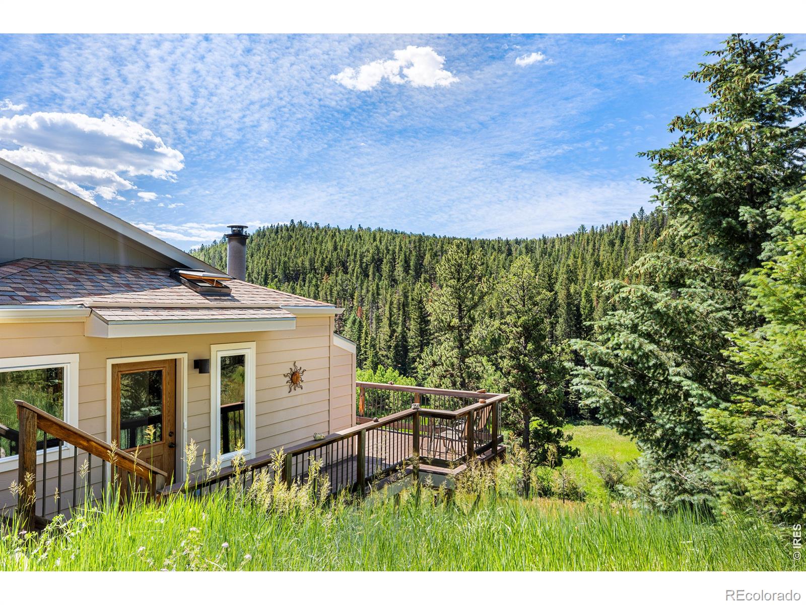 1213  primos road, Boulder sold home. Closed on 2026-06-03 for $695,000.