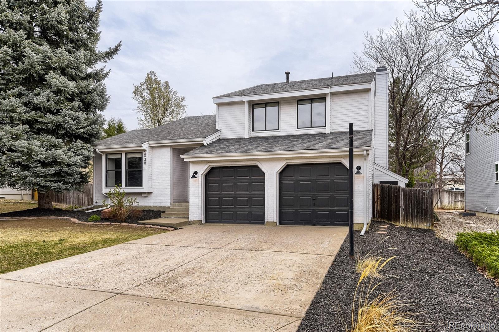 Woodgate Aurora Home | MLS #: 49019485038 S Evanston Street, Aurora Beds: 3 Baths: 3 Price: $524,900