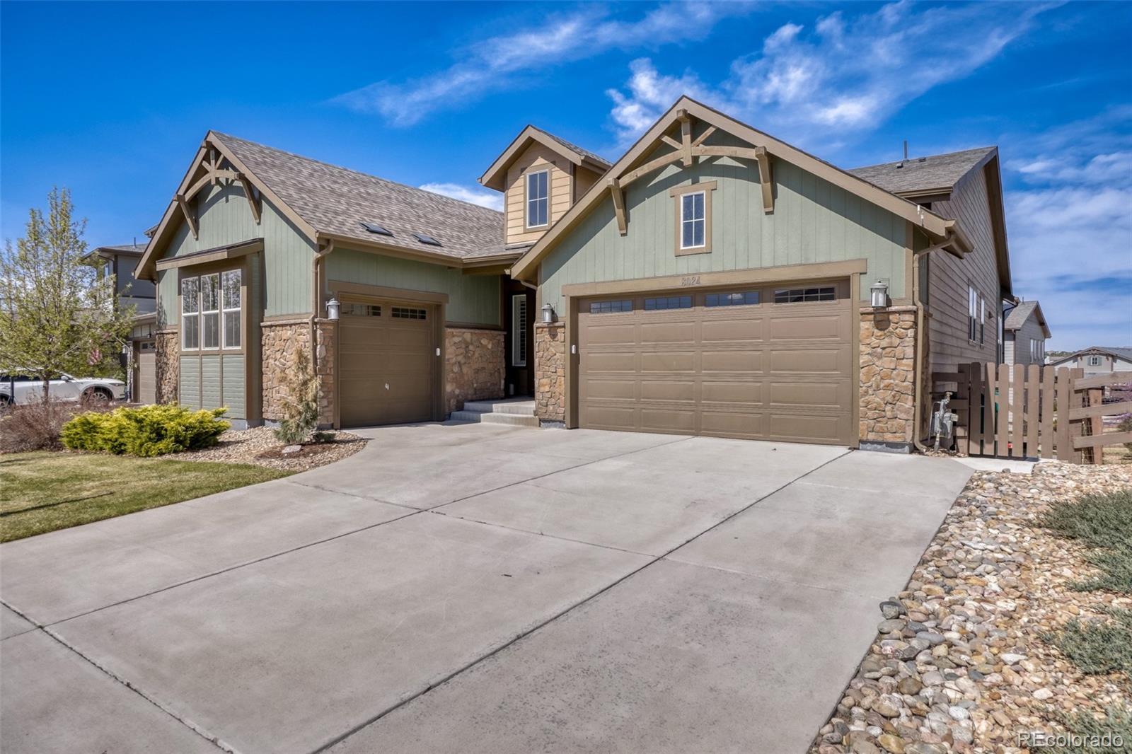 8024 s kewaunee street, Aurora sold home. Closed on 2026-05-11 for $900,000.