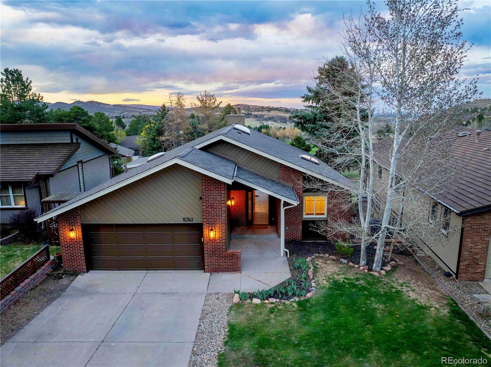  Morrison Home | MLS #: 525163315743 W Wedge Way, Morrison Beds: 5 Baths: 3 Price: $989,000