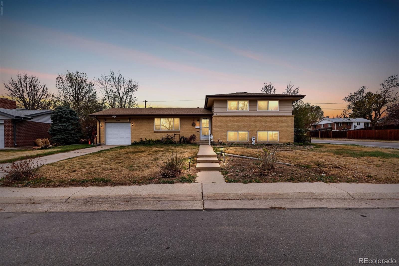  Northglenn Home | MLS #: 15471881146 W 102nd Avenue, Northglenn Beds: 4 Baths: 2 Price: $435,000