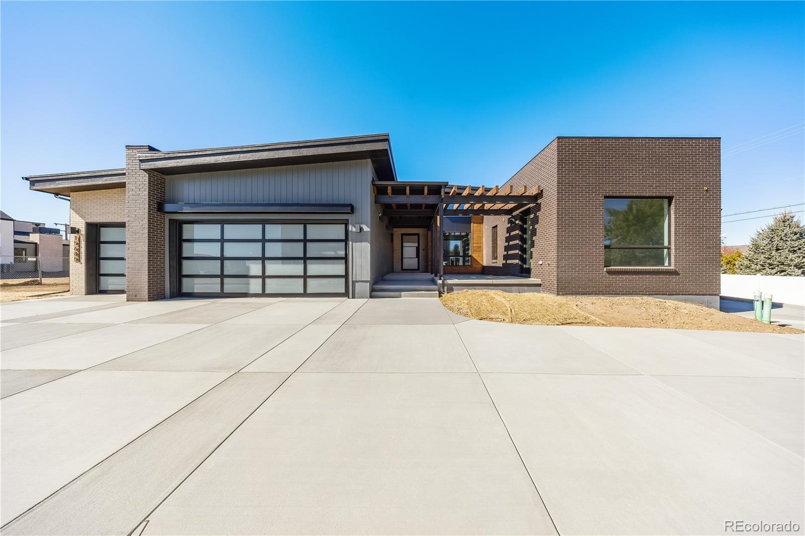  Golden Home | MLS #: 329944215685 W 51st Drive, Golden Beds: 4 Baths: 6 Price: $3,650,000