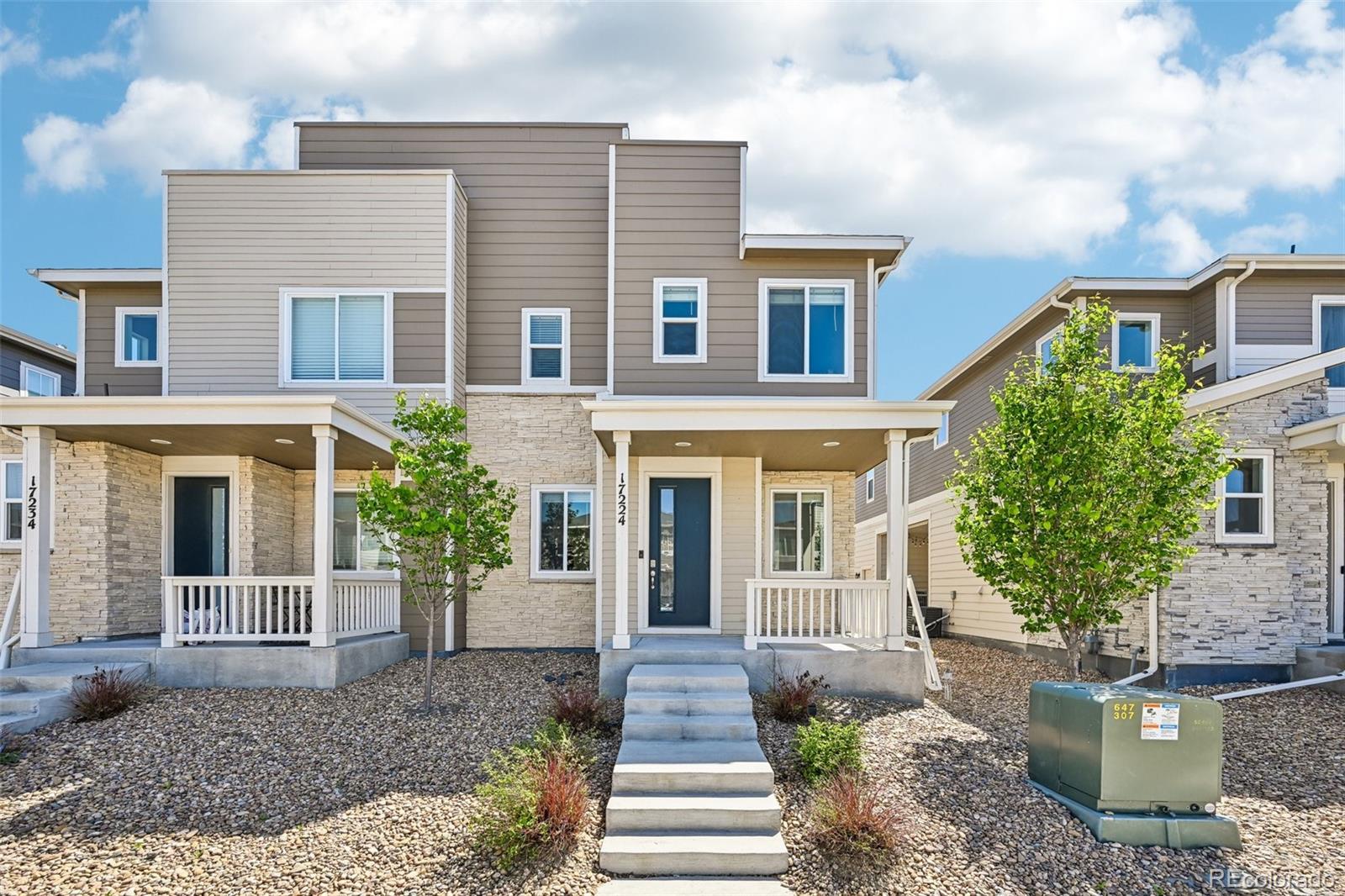  Aurora Condo / Townhome | MLS #: 224085517224 E Center Place , Aurora Beds: 3 Baths: 3 Price: $385,000