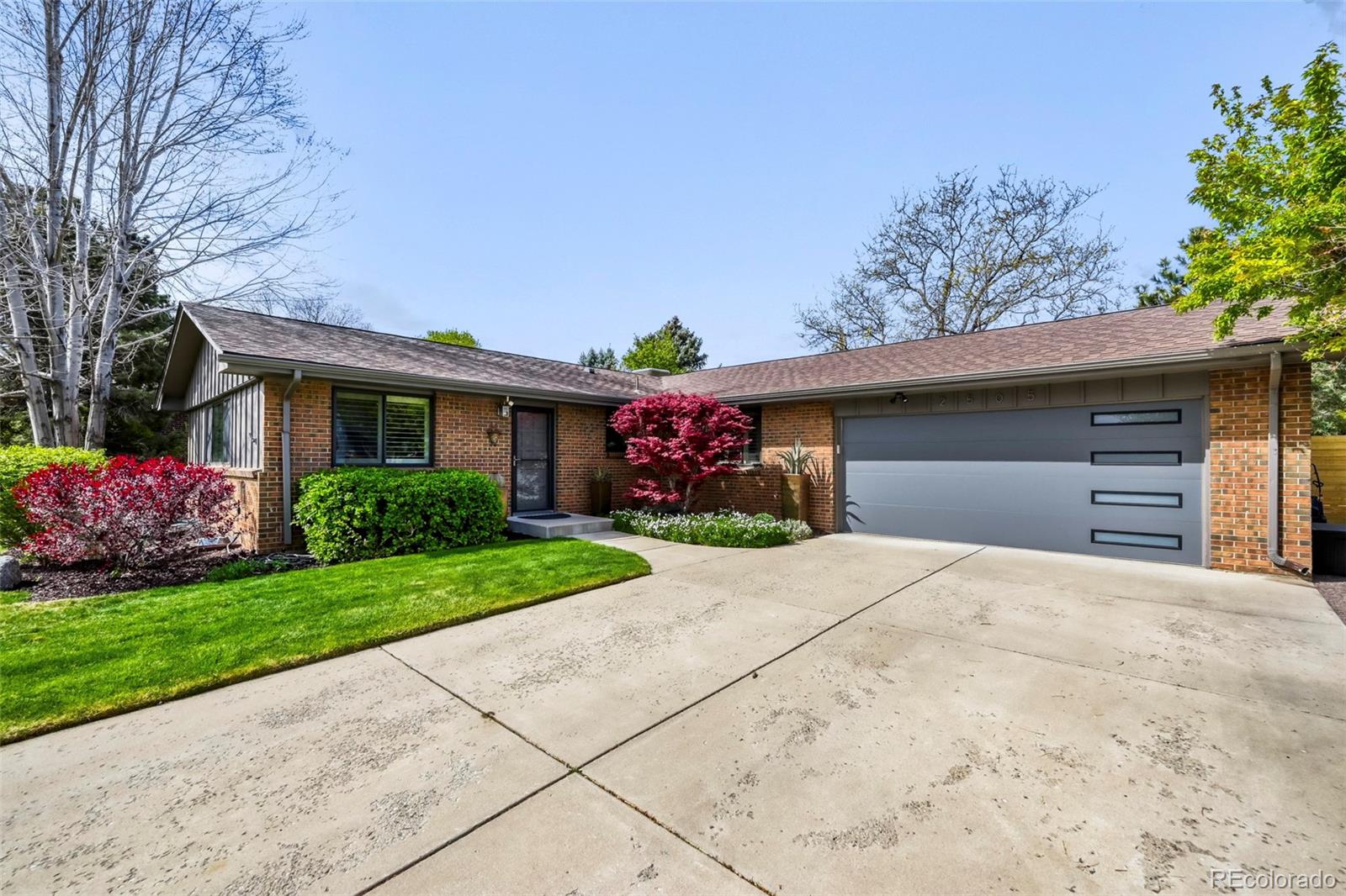 2505  willow lane, Lakewood sold home. Closed on 2026-05-08 for $899,000.