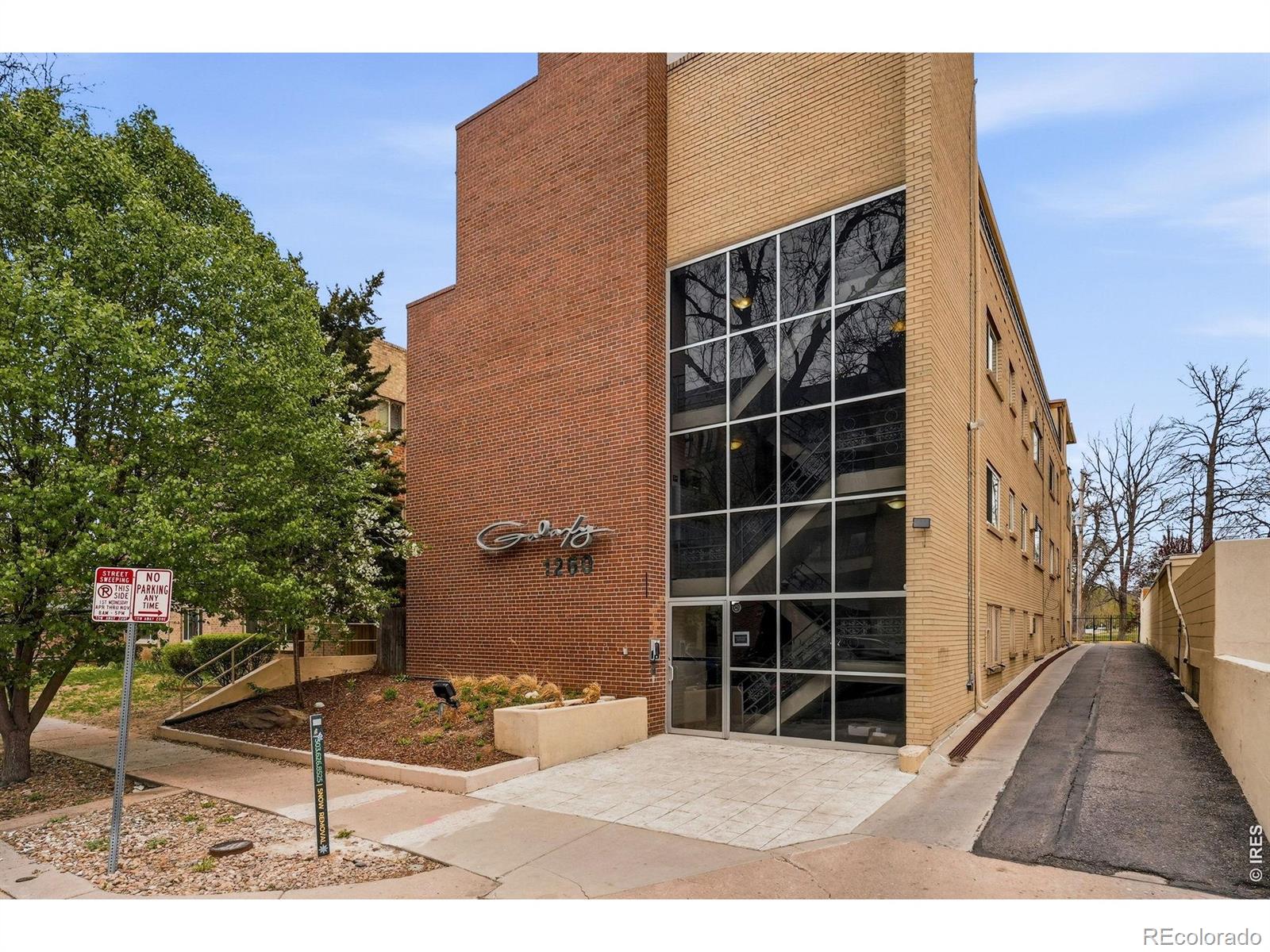 1260 n humboldt street, Denver sold home. Closed on 2026-05-12 for $255,000.